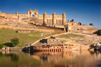 Amber Fort and Palace tourist attractions in Jaipur