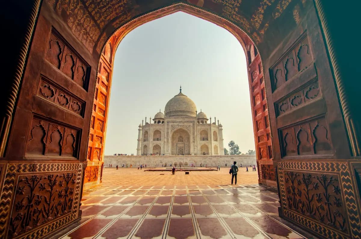Taj Mahal at sunrise, Agra