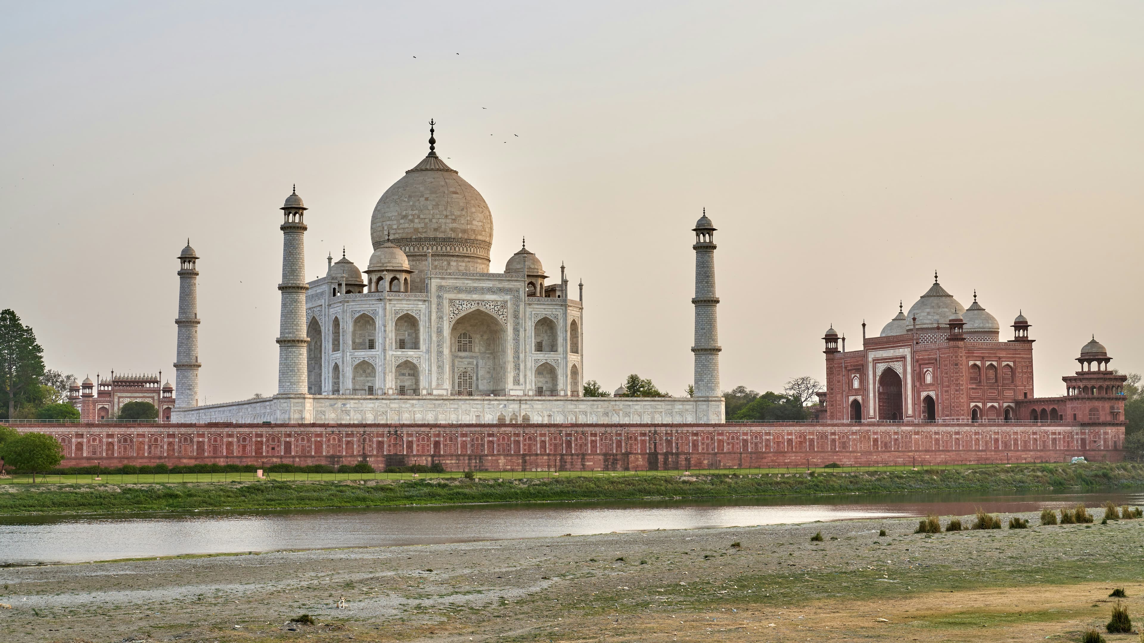 Mehtab Bagh with a view of the Taj Mahal in Agra