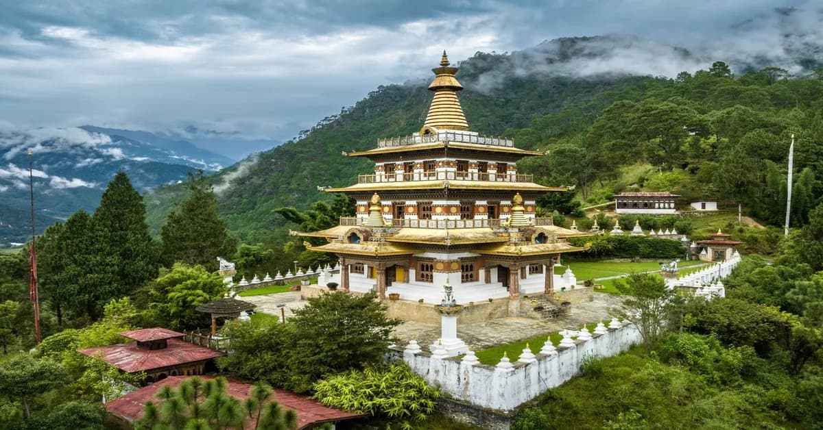 The golden-roofed Khamsum Yulley Namgyal Chorten above the Punakha valley