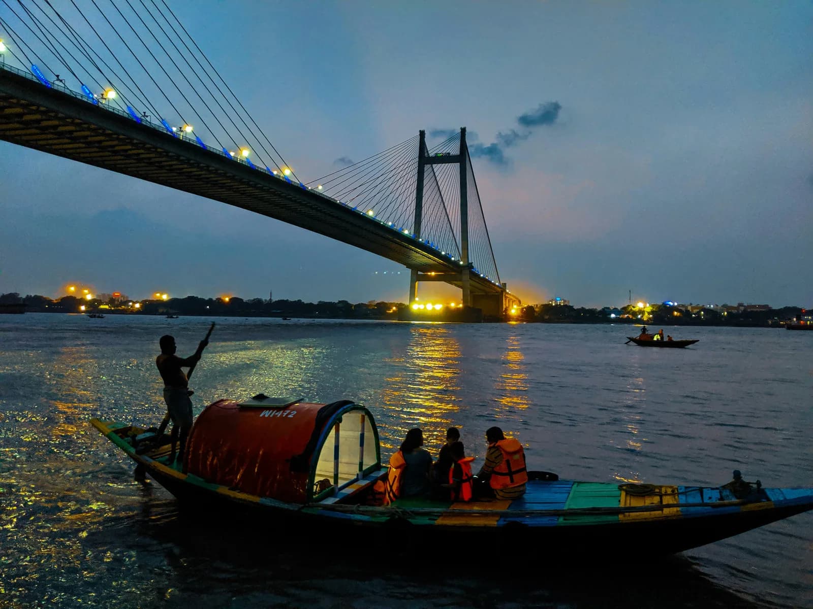 Vidyasagar Setu at dusk, Kolkata